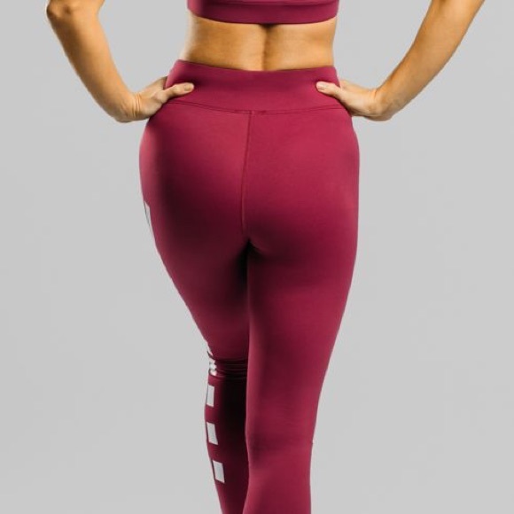 Doyoueven ‘Leave Your Mark’ maroon leggings; Nice! - Picture 3 of 11